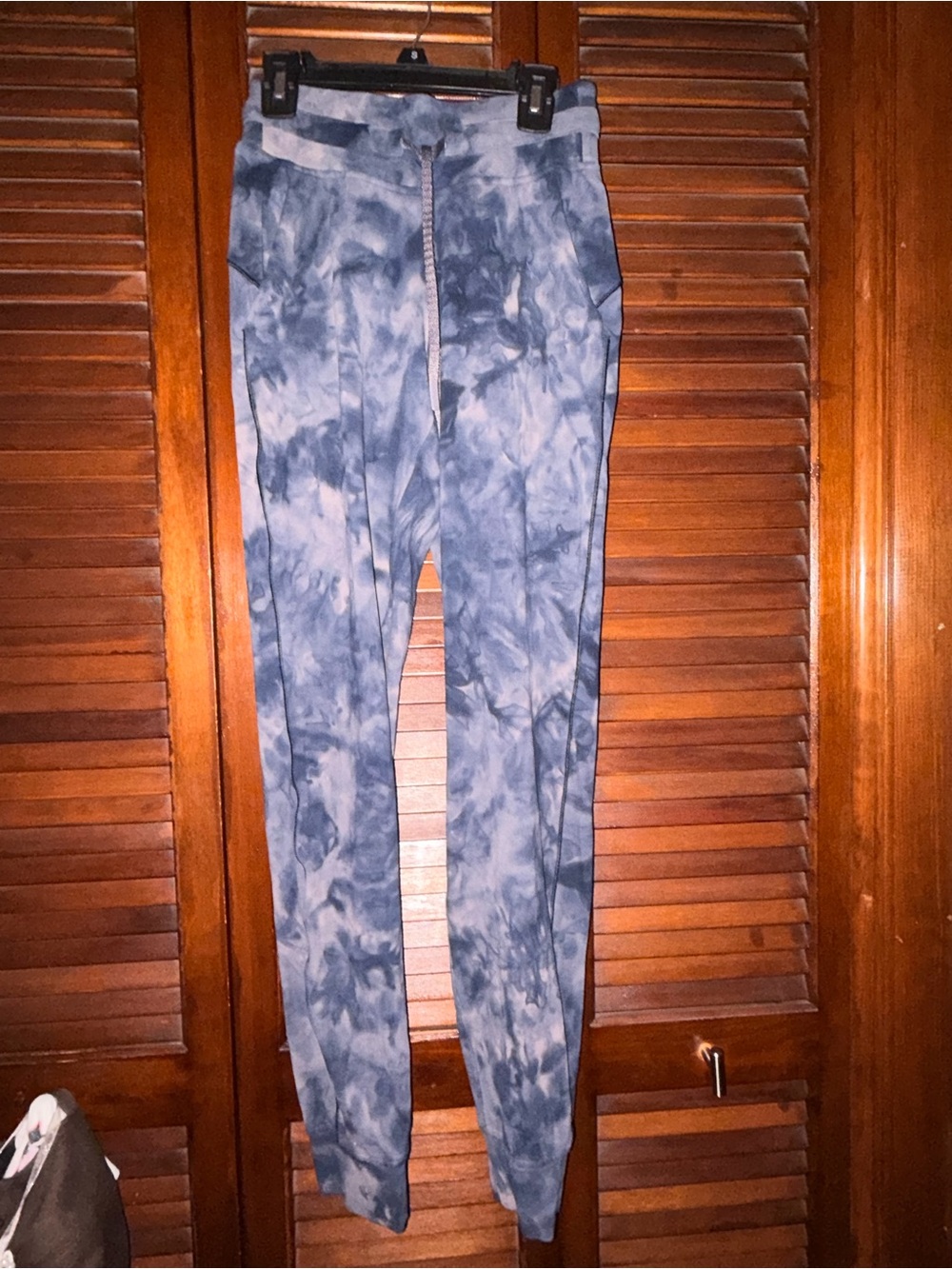 Lululemon Athletica Woman’s Charcoal Tie-dye Joggers
